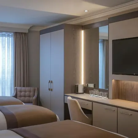 Belvedere Parnell Square 3*