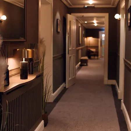 Belvedere Hotel, Centre Hotel