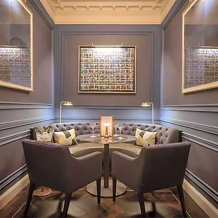 Belvedere Hotel, Centre 3*