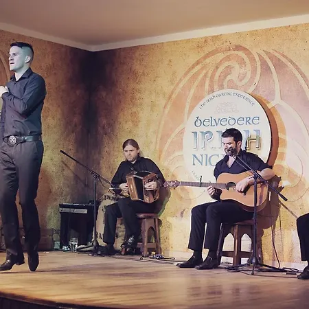 酒店 Belvedere Hotel, Centre 3*