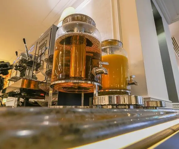 Belvedere Hotel, Centre Отель 3*