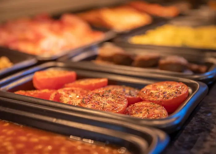 Belvedere Hotel, Centre