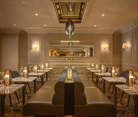 Belvedere Hotel, Centre Hotell