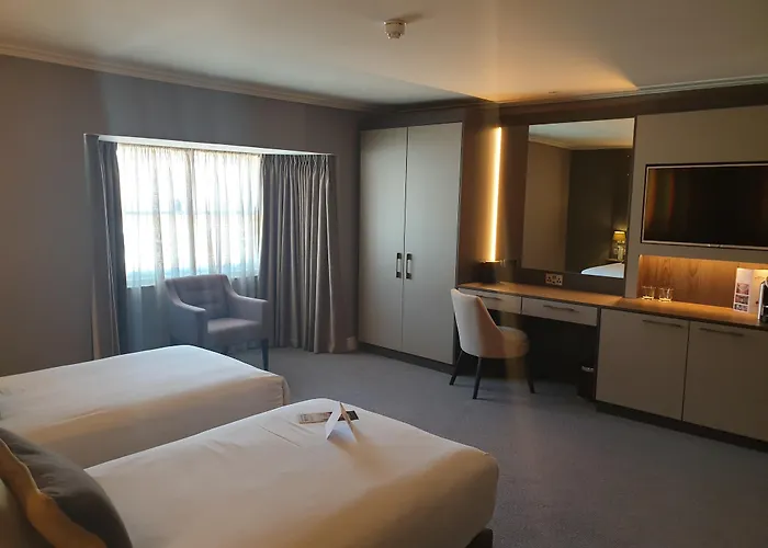 Belvedere Hotel, Centre