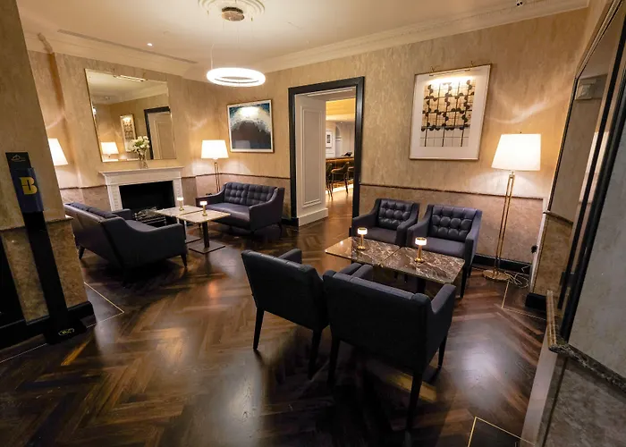 Belvedere Hotel, Centre