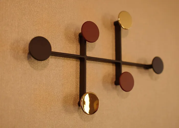 Belvedere Hotel, Centre